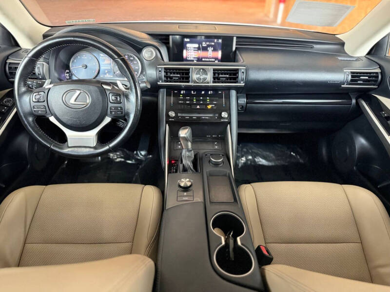 2017 Lexus IS 300