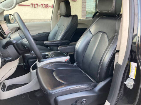 2023 Chrysler Pacifica Touring L