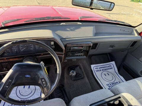 1990 Ford F-150 XLT Lariat