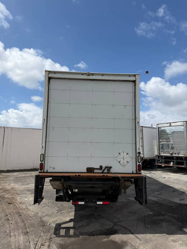 2019 Hino 268