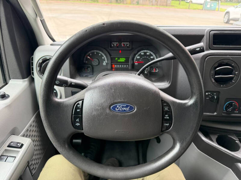 2018 Ford E-Series E-450 SD