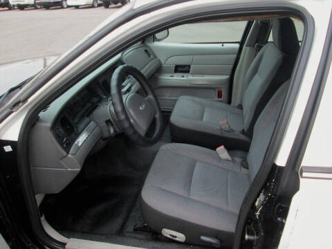 2003 Ford Crown Victoria