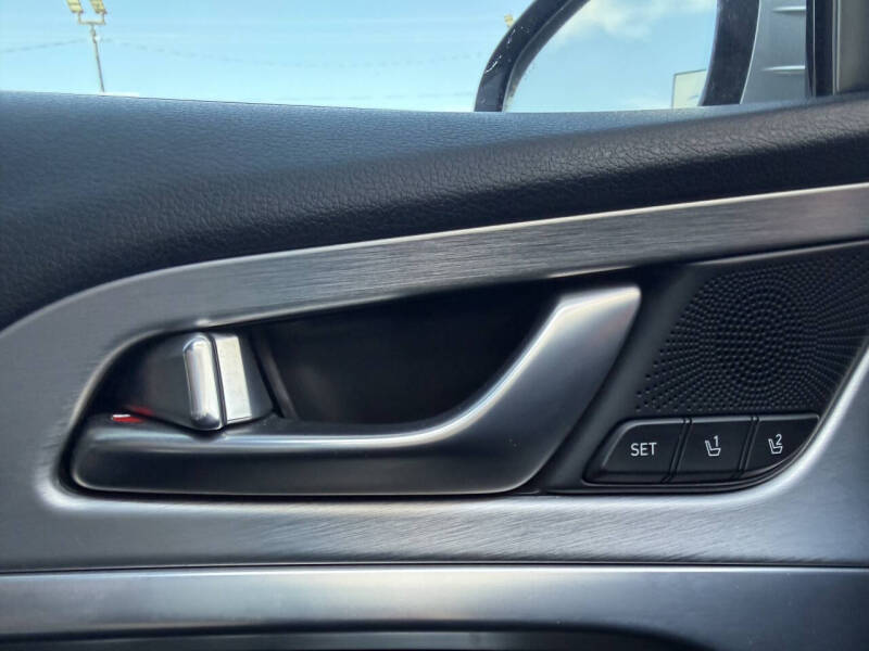 2019 Genesis G70 3.3T Advanced