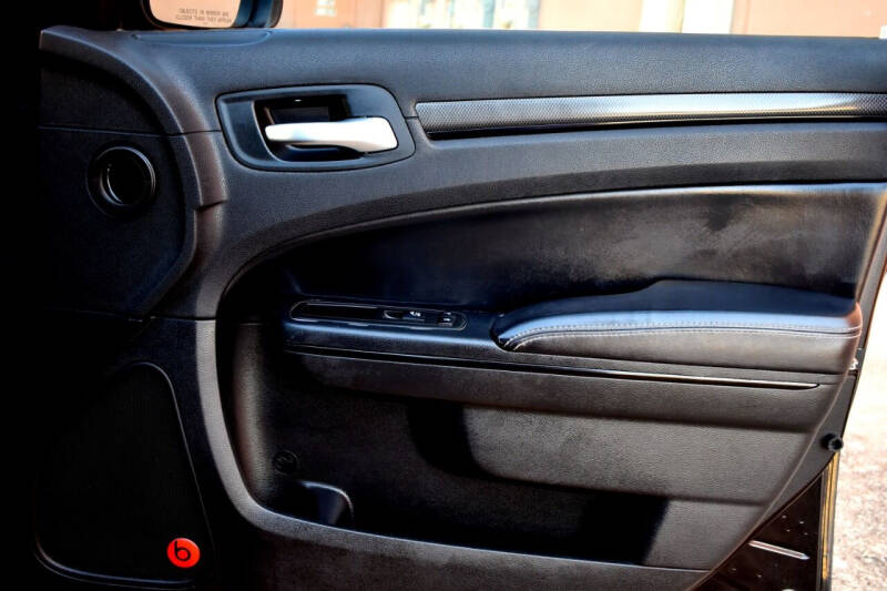 2015 Chrysler 300 Limited