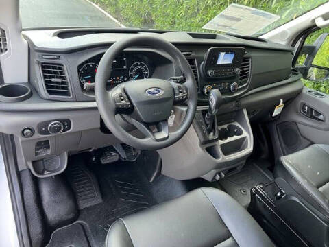 2025 Ford Transit 250