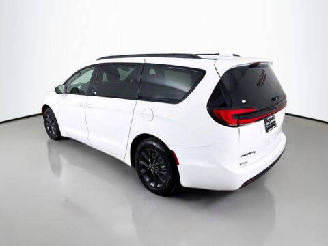 2021 Chrysler Pacifica Touring