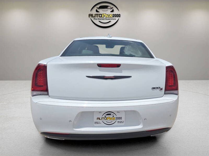 2021 Chrysler 300 S V6