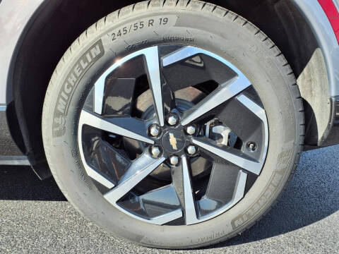 2025 Chevrolet Equinox EV LT