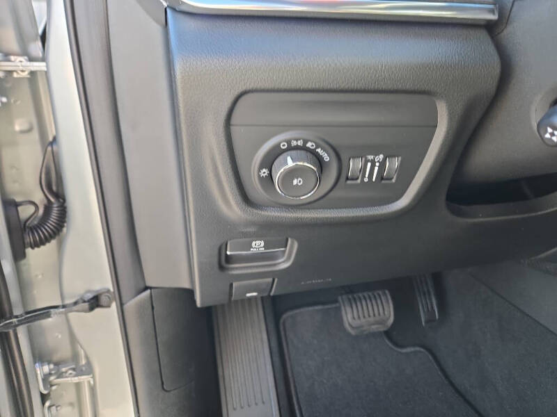 2025 Jeep Grand Cherokee Overland