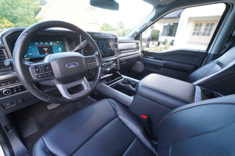 2023 Ford F-350 Super Duty Lariat