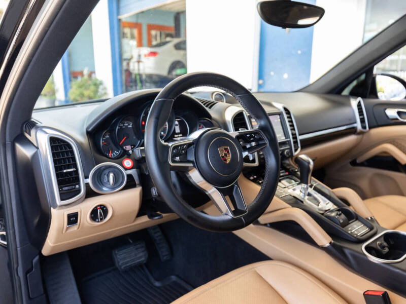 2016 Porsche Cayenne