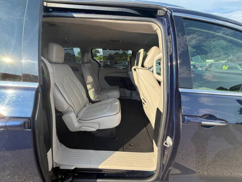 2017 Chrysler Pacifica Limited