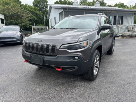 2019 Jeep Cherokee for sale at KEN'S AUTOS, LLC in Paris KY