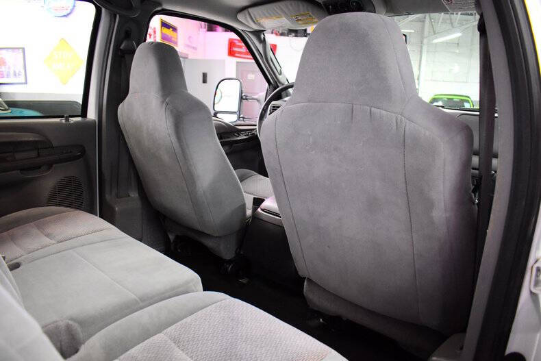2004 Ford Excursion