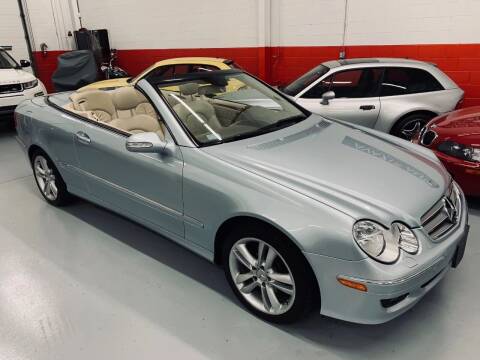 2007 Mercedes-Benz CLK for sale at AVAZI AUTO GROUP LLC in Gaithersburg MD