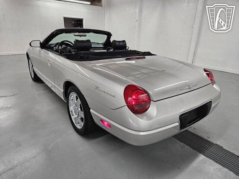 2005 Ford Thunderbird Deluxe