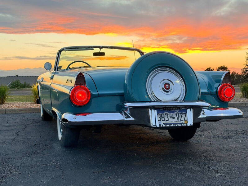 1956 Ford Thunderbird