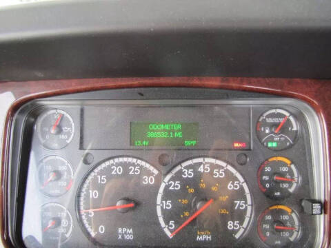 2019 Freightliner 114 SD