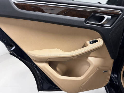 2020 Porsche Macan S