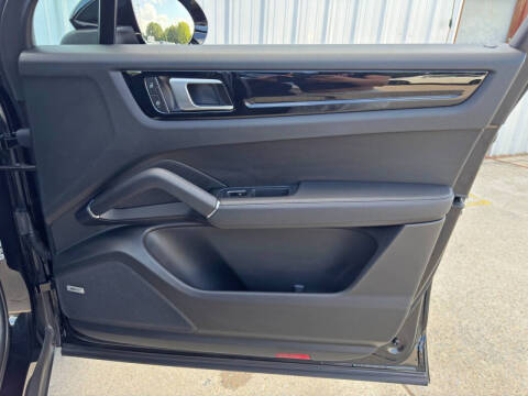 2022 Porsche Cayenne E-Hybrid