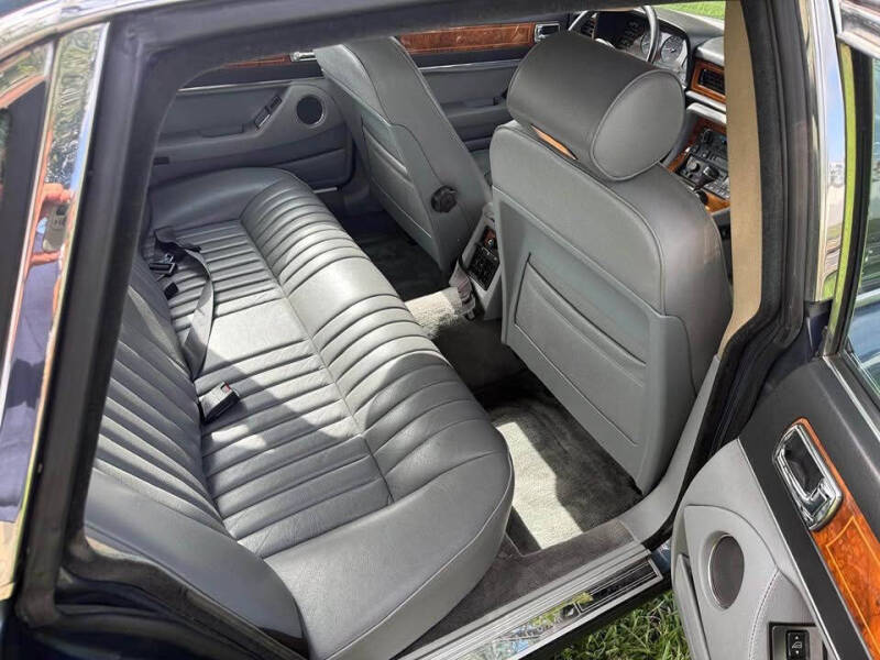 1989 Jaguar XJ-Series XJ6