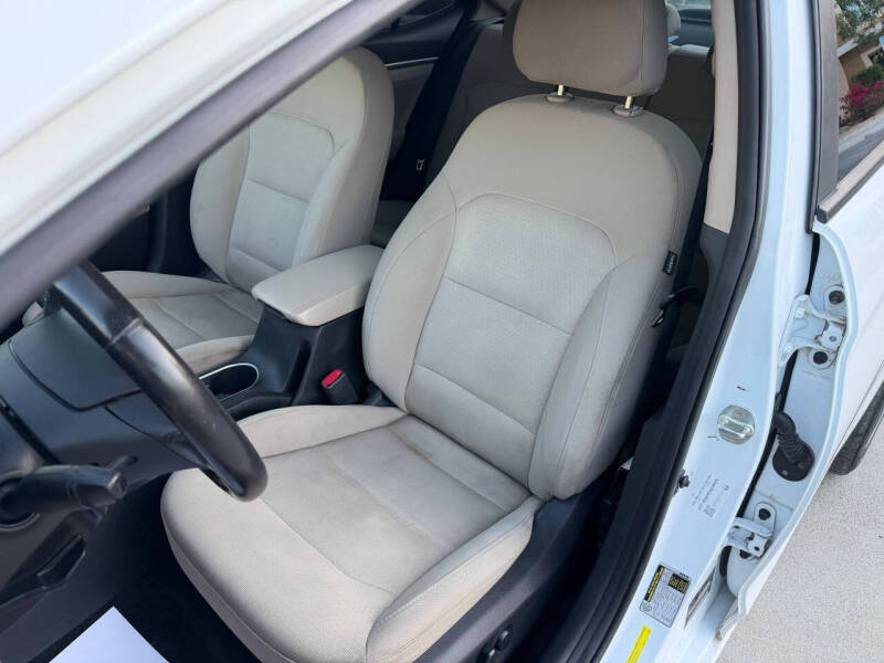 2017 Hyundai Elantra Value Edition