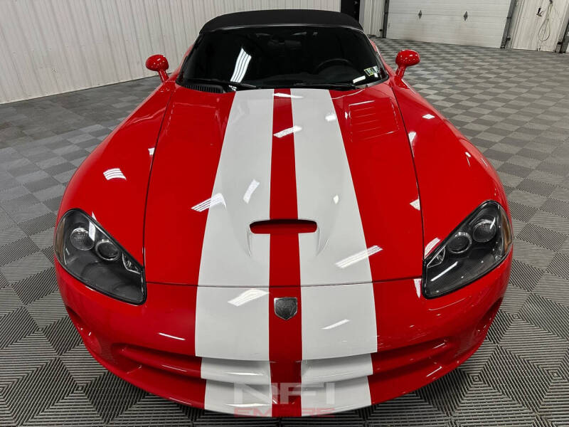2004 Dodge Viper SRT-10