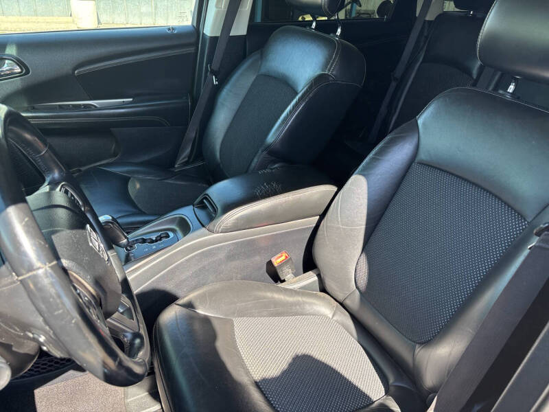 2017 Dodge Journey Crossroad
