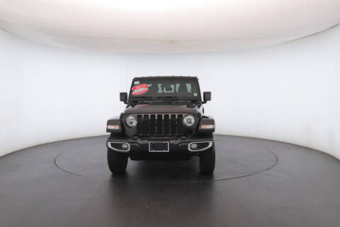 2022 Jeep Gladiator Sport