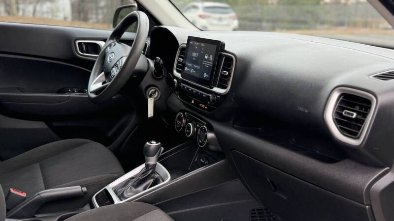 2021 Hyundai Venue SE