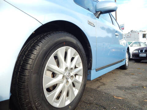 2013 Toyota Prius Plug-in Hybrid