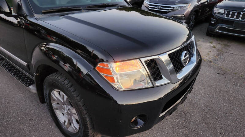 2011 Nissan Pathfinder Silver Edition