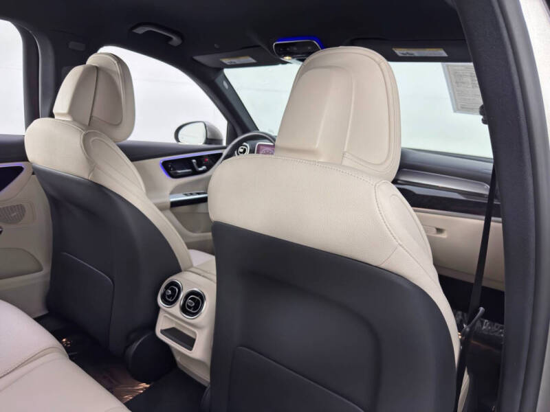 2023 Mercedes-Benz GLC GLC 300