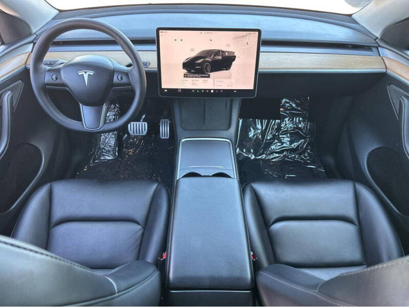 2023 Tesla Model Y Performance