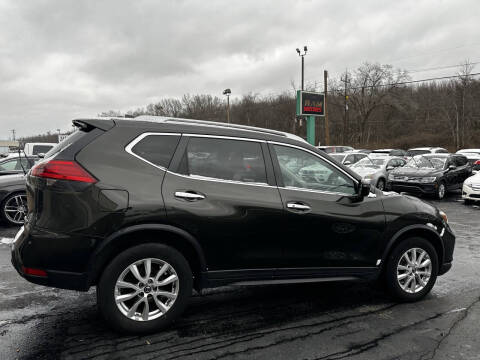 2017 Nissan Rogue SV