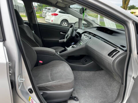 2010 Toyota Prius III