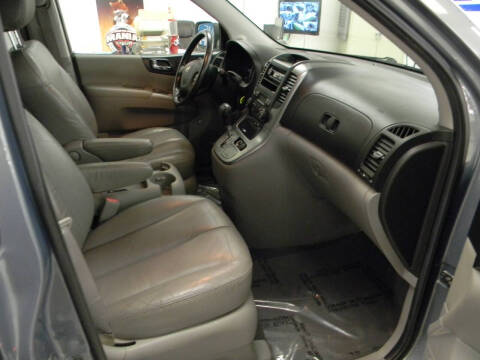 2008 Hyundai Entourage Limited