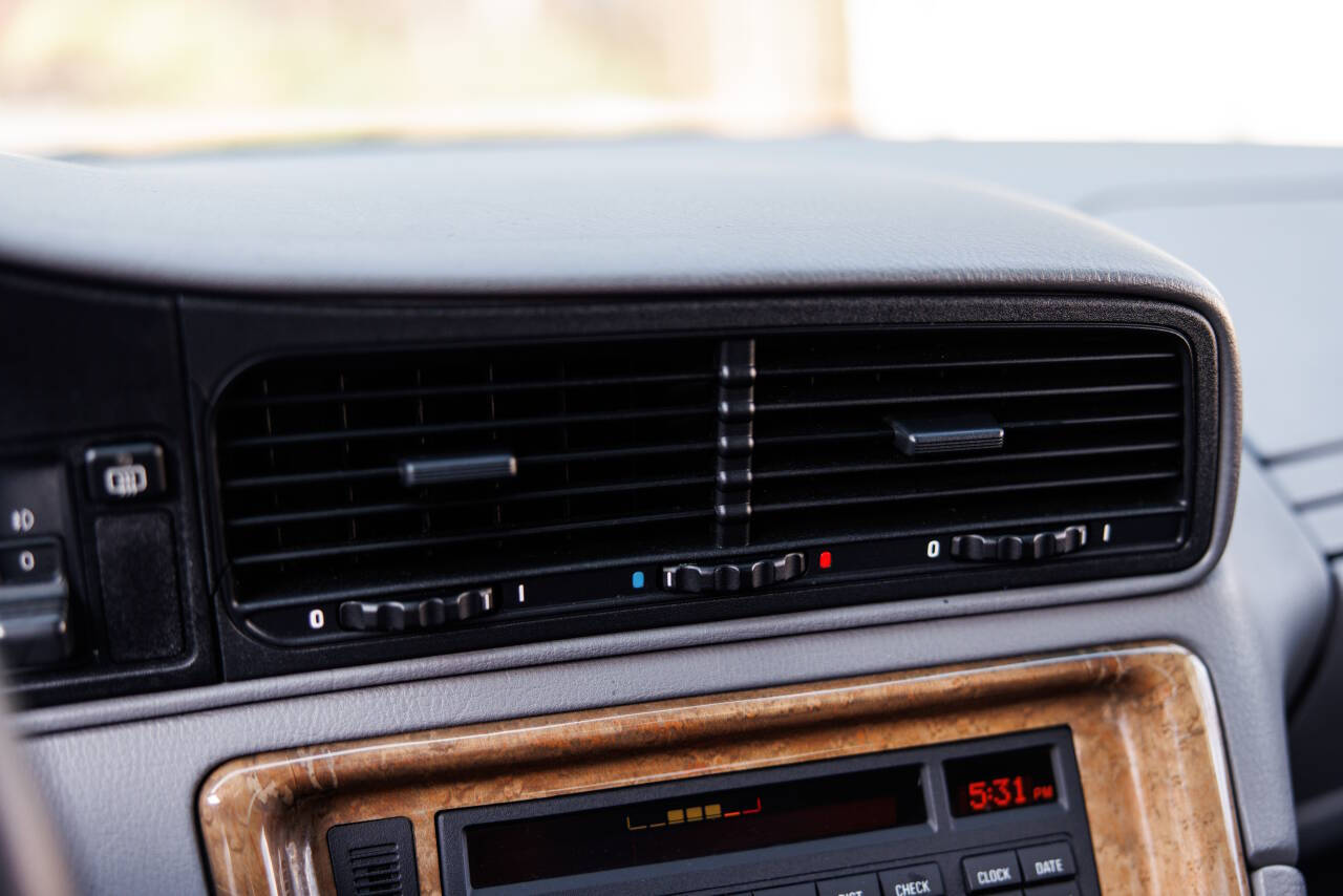 1997 BMW 8 Series 23