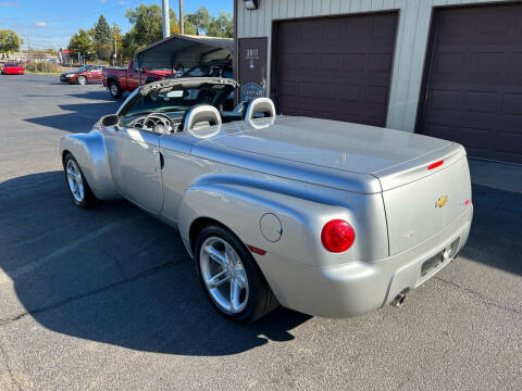 2004 Chevrolet SSR LS