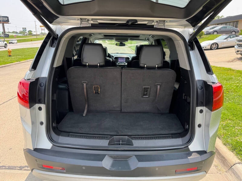 2017 GMC Acadia SLT-1