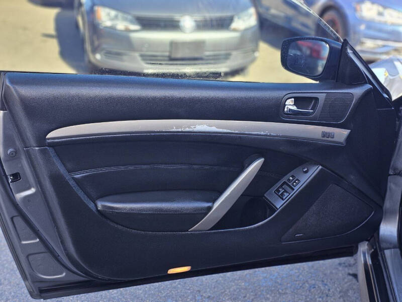 2011 Infiniti G37 Coupe Journey