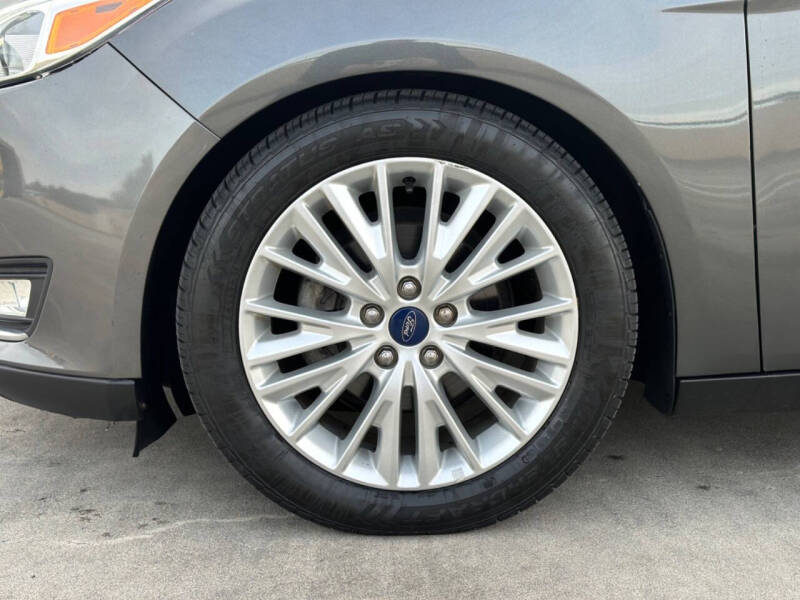 2017 Ford Focus Titanium