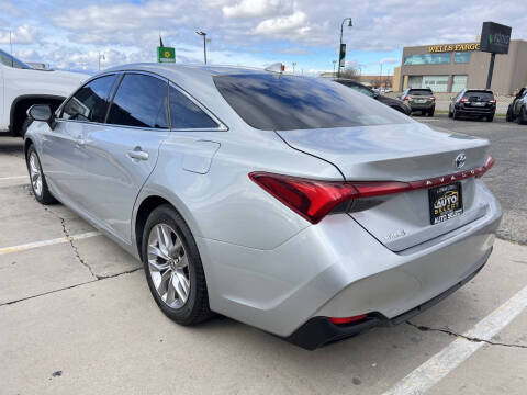 2021 Toyota Avalon Hybrid XLE