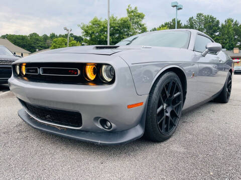 2015 Dodge Challenger for sale at Classic Luxury Motors in Buford GA