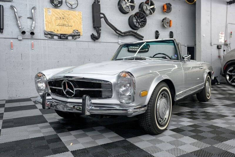 1970 Mercedes-Benz 280-Class