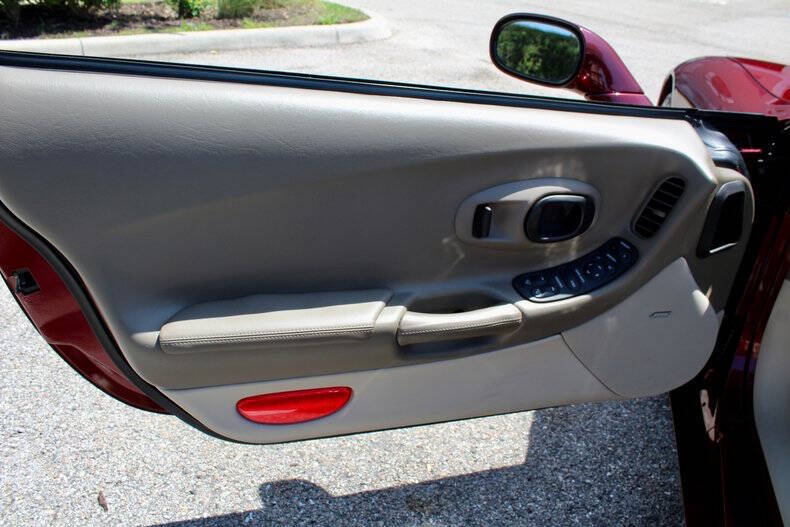 2003 Chevrolet Corvette