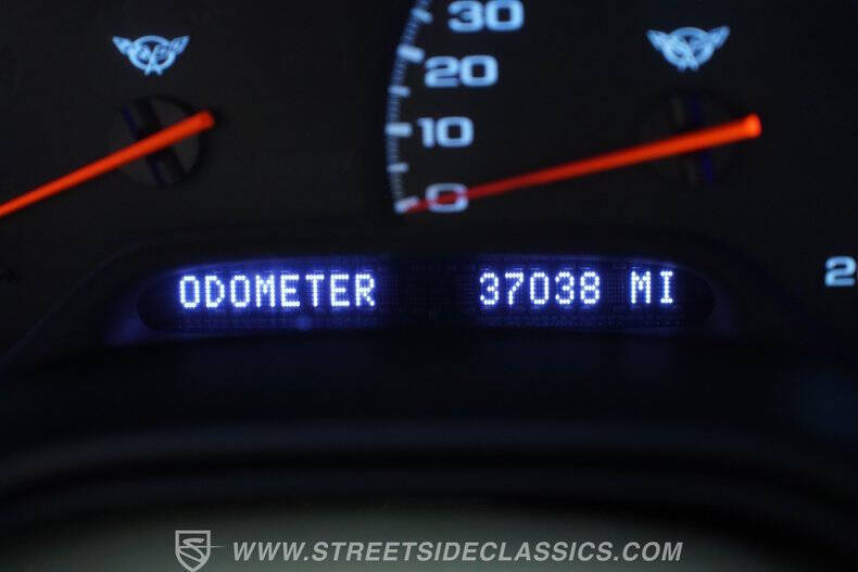 2004 Chevrolet Corvette