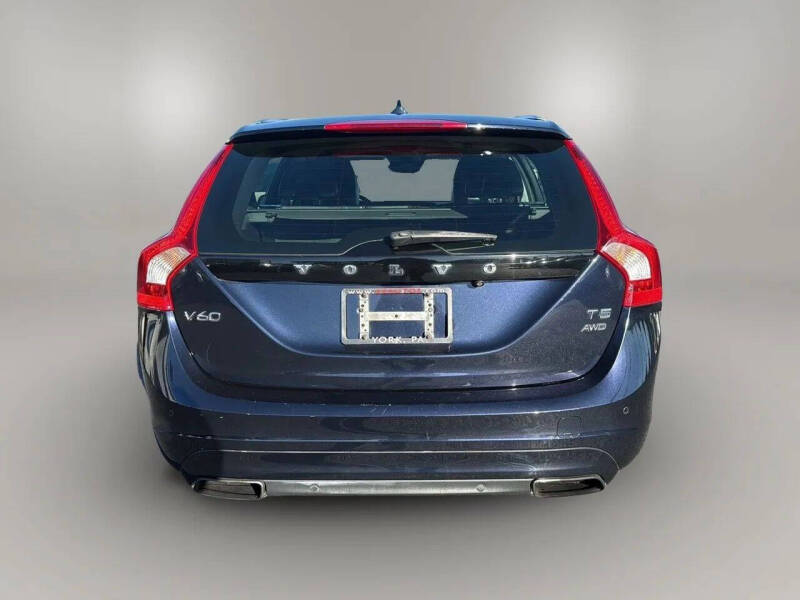 2016 Volvo V60 T5 Platinum
