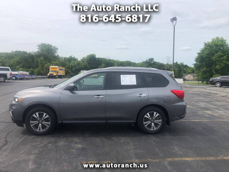 2017 Nissan Pathfinder SV