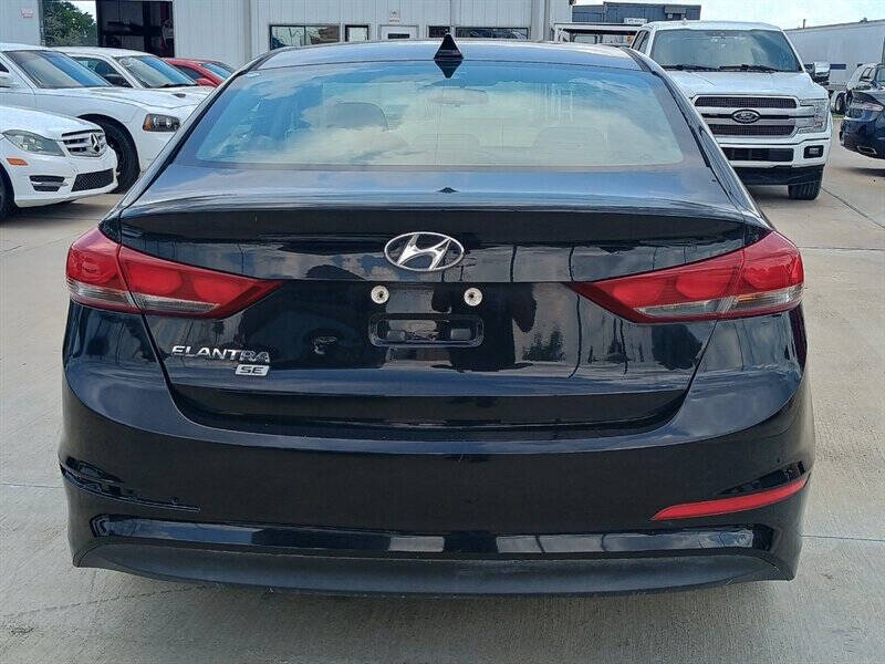 2017 Hyundai Elantra SE